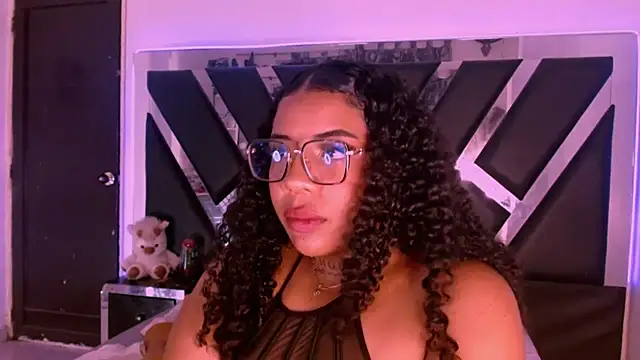 MelannyTylor online show from July 14, 2026, 2:05 am