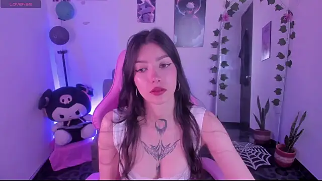 cami mila9 online show from October 14, 2025, 10:32 pm