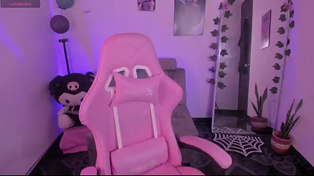 cami mila9 online show from October 15, 2025, 8:09 pm