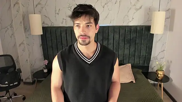 Ian Daviz online show from October 19, 2025, 12:06 pm