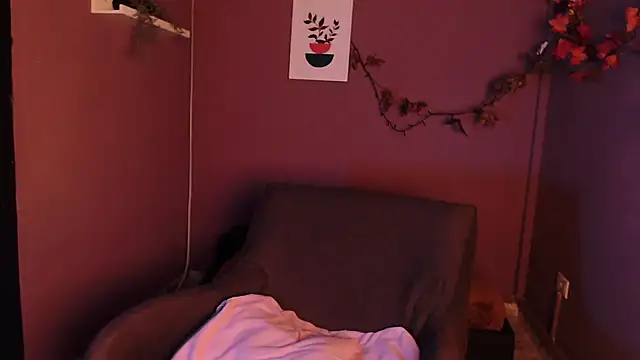 Snapshot of Poison_luna chatting on March 21, 2025, 3:02 pm Poison luna online show from March 21, 2025, 3:02 pm