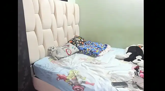 KittyKlum online show from December 11, 2024, 10:06 pm