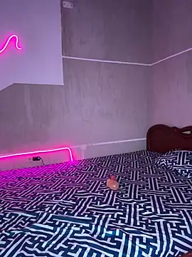 Snapshot of Mauuu18 chatting on February 1, 2025, 4:35 am Mauuu18 online show from February 1, 2025, 4:35 am