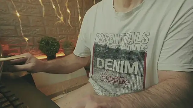 alex-volo online show from December 14, 2025, 2:06 am