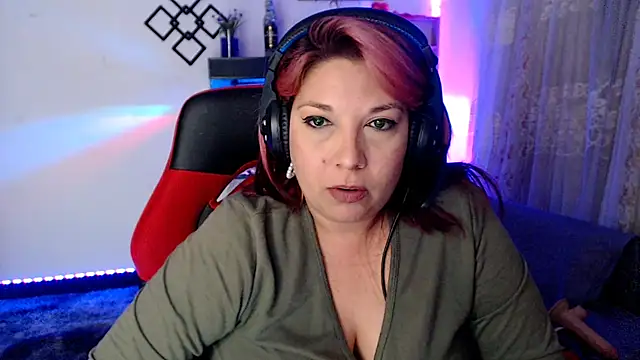 Scarlette thoms online show from March 9, 2025, 2:29 am