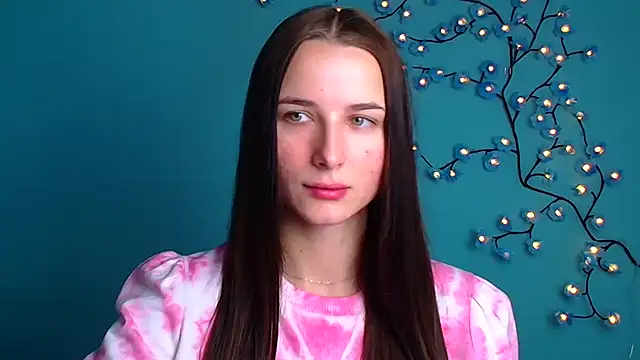 Eva Janee online show from October 24, 2025, 5:26 am