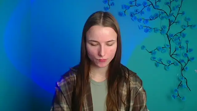 Eva Janee online show from April 3, 2026, 5:49 am