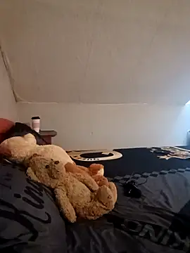 Snapshot of Tiffany35 chatting on October 22, 2025, 3:23 pm Tiffany35 online show from October 22, 2025, 3:23 pm