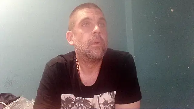 YouWantMe666 online show from May 27, 2026, 7:11 pm