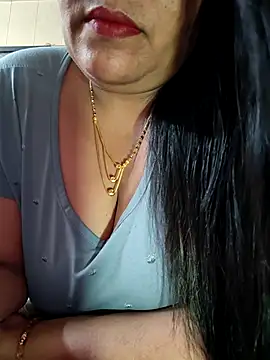 Snapshot of sneha_rose chatting on September 18, 2025, 6:15 am sneha rose online show from September 18, 2025, 6:15 am