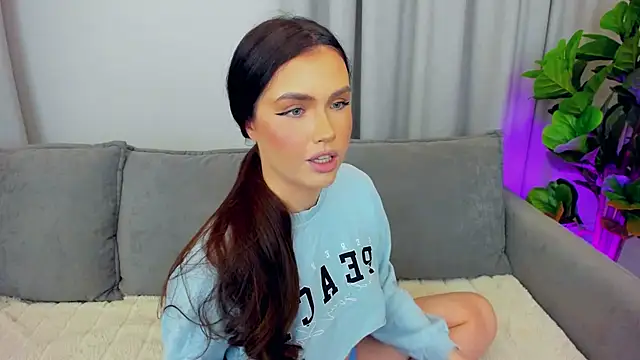 sexyangeloux online show from February 24, 2026, 9:24 pm