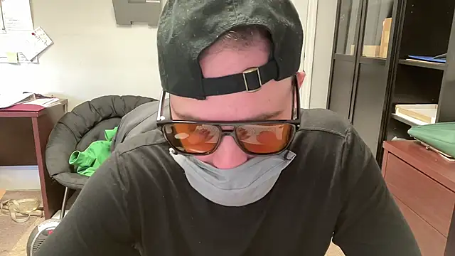 Snapshot of swagger1793 chatting on January 17, 2025, 3:22 pm swagger1793 online show from January 17, 2025, 3:22 pm