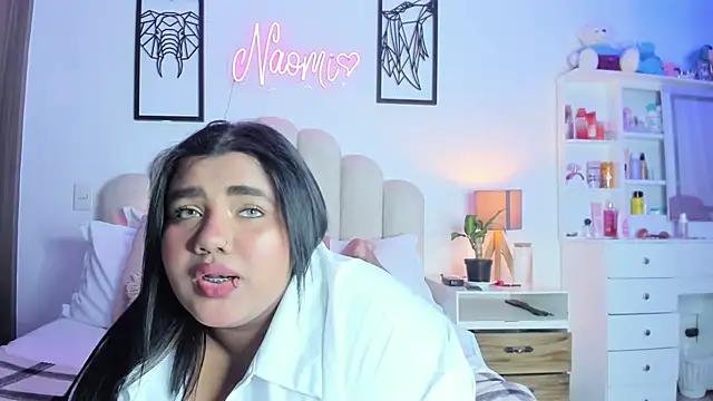 NaomiAsha online show from July 6, 2026, 12:57 pm