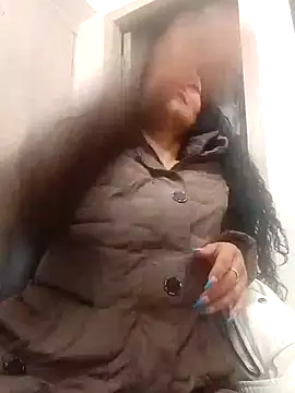 AlexandraJones  online show from March 9, 2025, 9:24 am