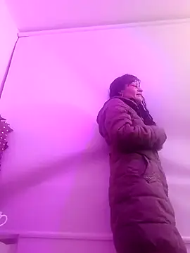 AlexandraJones  online show from March 14, 2025, 2:53 am