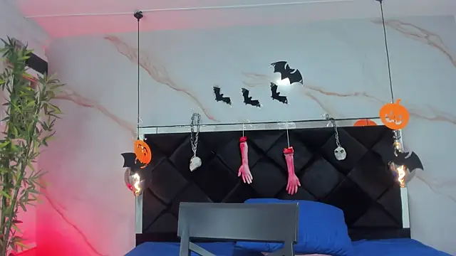 Snapshot of AngelaaCute_ chatting on October 25, 2025, 12:23 pm AngelaaCute online show from October 25, 2025, 12:23 pm