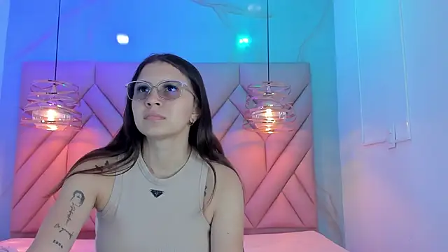 AngelaaCute  online show from July 11, 2026, 11:57 am