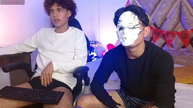 nickolas moon online show from February 18, 2025, 12:04 am