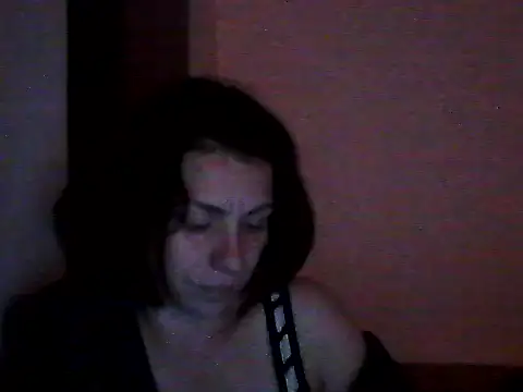 SweetAdela92 online show from October 28, 2025, 2:09 pm