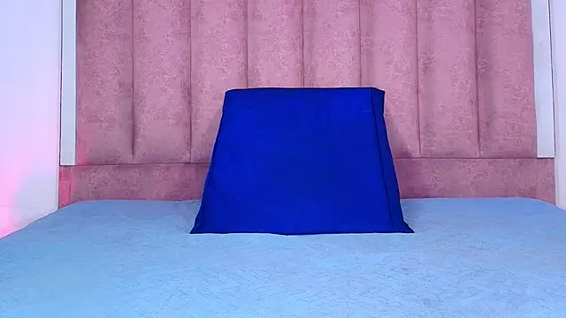 anisha x online show from September 27, 2025, 7:19 pm