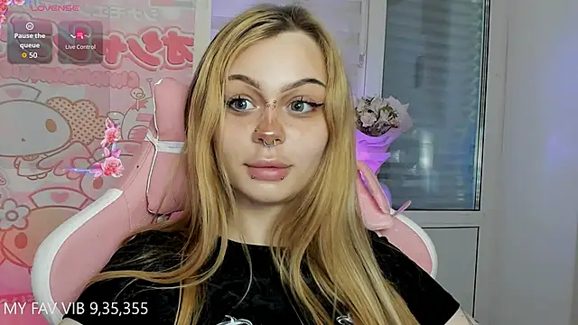 shy melony online show from April 10, 2026, 5:06 pm