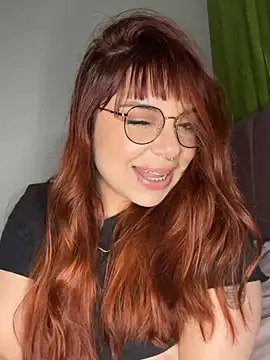 NatyOlson online show from February 4, 2025, 5:53 am