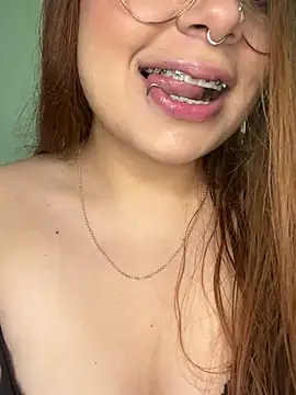 NatyOlson online show from March 22, 2025, 7:42 pm