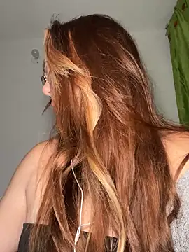 NatyOlson online show from October 9, 2025, 3:59 am