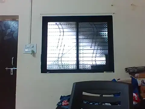 Hotmilfxox online show from May 20, 2026, 7:58 am