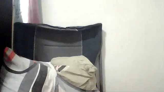 Snapshot of Glenorecornomaza chatting on November 1, 2025, 10:28 am Glenorecornomaza online show from November 1, 2025, 10:28 am