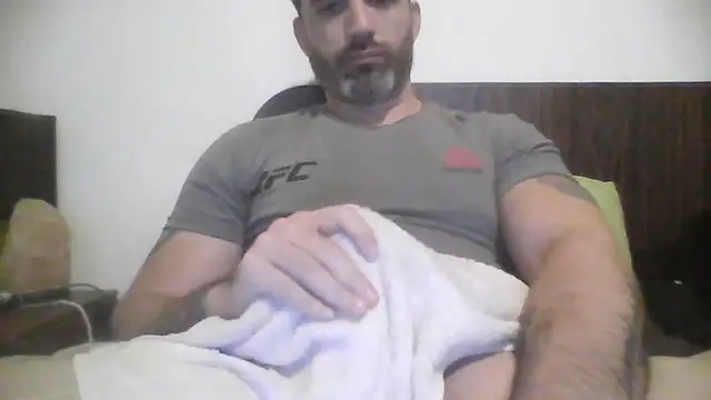 ozzypsico13 online show from October 1, 2025, 1:44 am