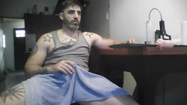 ozzypsico13 online show from October 26, 2025, 6:58 pm