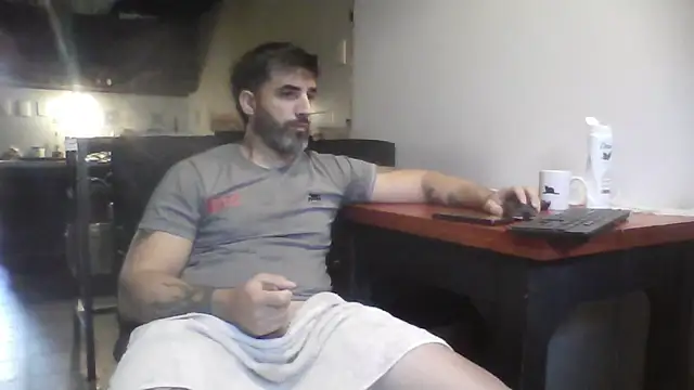 ozzypsico13 online show from November 6, 2025, 2:40 pm