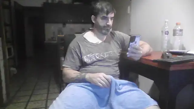 ozzypsico13 online show from November 19, 2025, 3:06 am