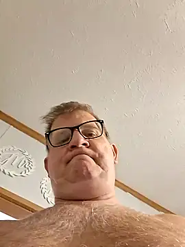 J83560Jason online show from October 18, 2025, 6:52 pm