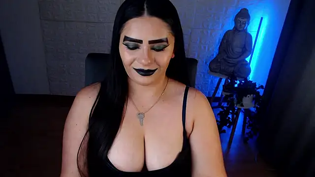 Snapshot of GODDESS_EVANS chatting on December 17, 2024, 1:29 am GODDESS EVANS online show from December 17, 2024, 1:29 am