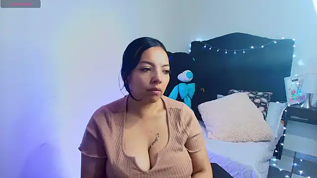 loren tits24 online show from June 9, 2026, 8:42 pm