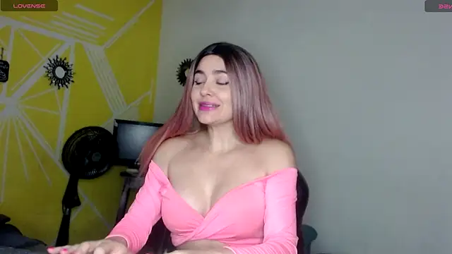 Nikolle Rouss online show from February 28, 2025, 6:43 am