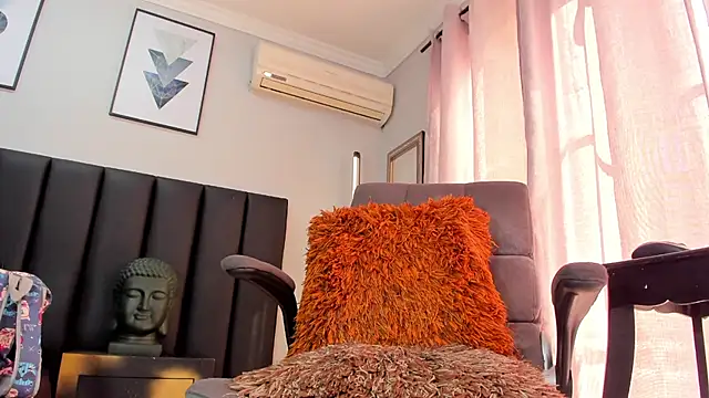 sexual diamond online show from December 10, 2024, 2:17 pm