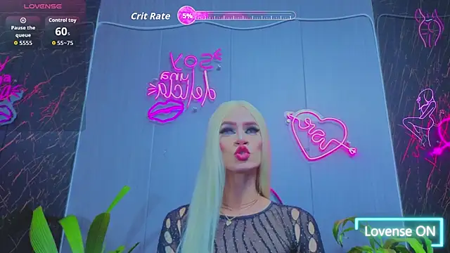 Snapshot of money_Ts_ chatting on October 15, 2025, 7:03 pm money Ts online show from October 15, 2025, 7:03 pm