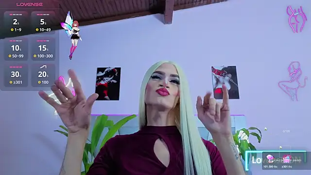 Snapshot of money_Ts_ chatting on October 28, 2025, 10:23 pm money Ts online show from October 28, 2025, 10:23 pm