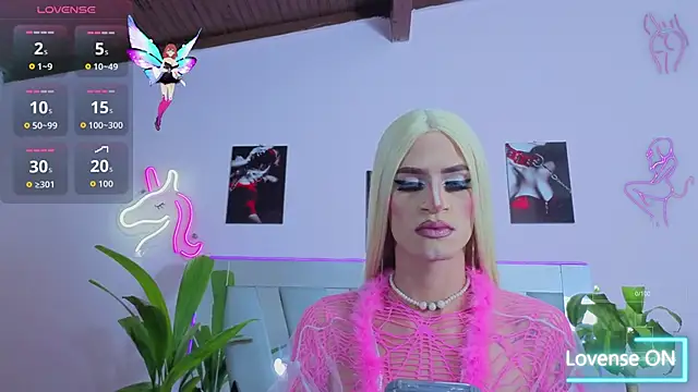 Snapshot of money_Ts_ chatting on October 31, 2025, 12:22 am money Ts online show from October 31, 2025, 12:22 am