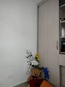 natalie cowens online show from October 23, 2025, 3:00 pm