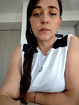 Snapshot of natalie_cowens chatting on January 6, 2026, 8:56 pm natalie cowens online show from January 6, 2026, 8:56 pm