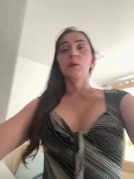 natalie cowens online show from May 22, 2026, 9:20 pm