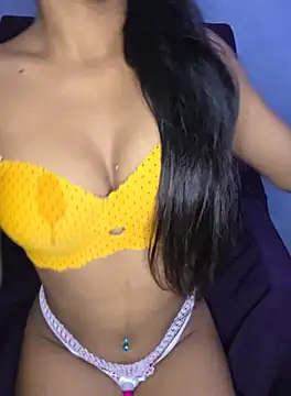 Snapshot of Liyana_Babe chatting on October 8, 2025, 2:31 am Liyana Babe online show from October 8, 2025, 2:31 am