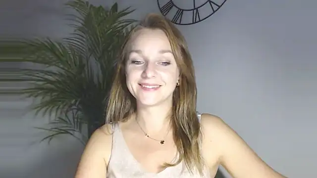 AliciaDesire online show from November 18, 2025, 3:05 pm