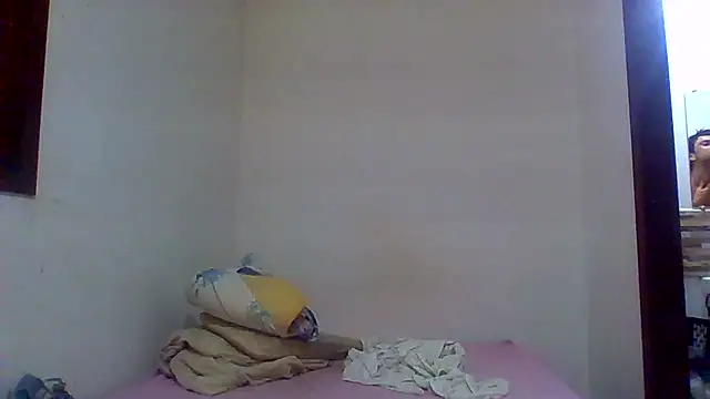 couplemilk online show from December 8, 2024, 7:15 am