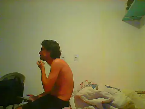 couplemilk online show from February 4, 2025, 2:49 am