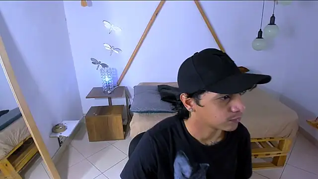 Snapshot of Brand_habes chatting on October 13, 2025, 7:14 pm Brand habes online show from October 13, 2025, 7:14 pm